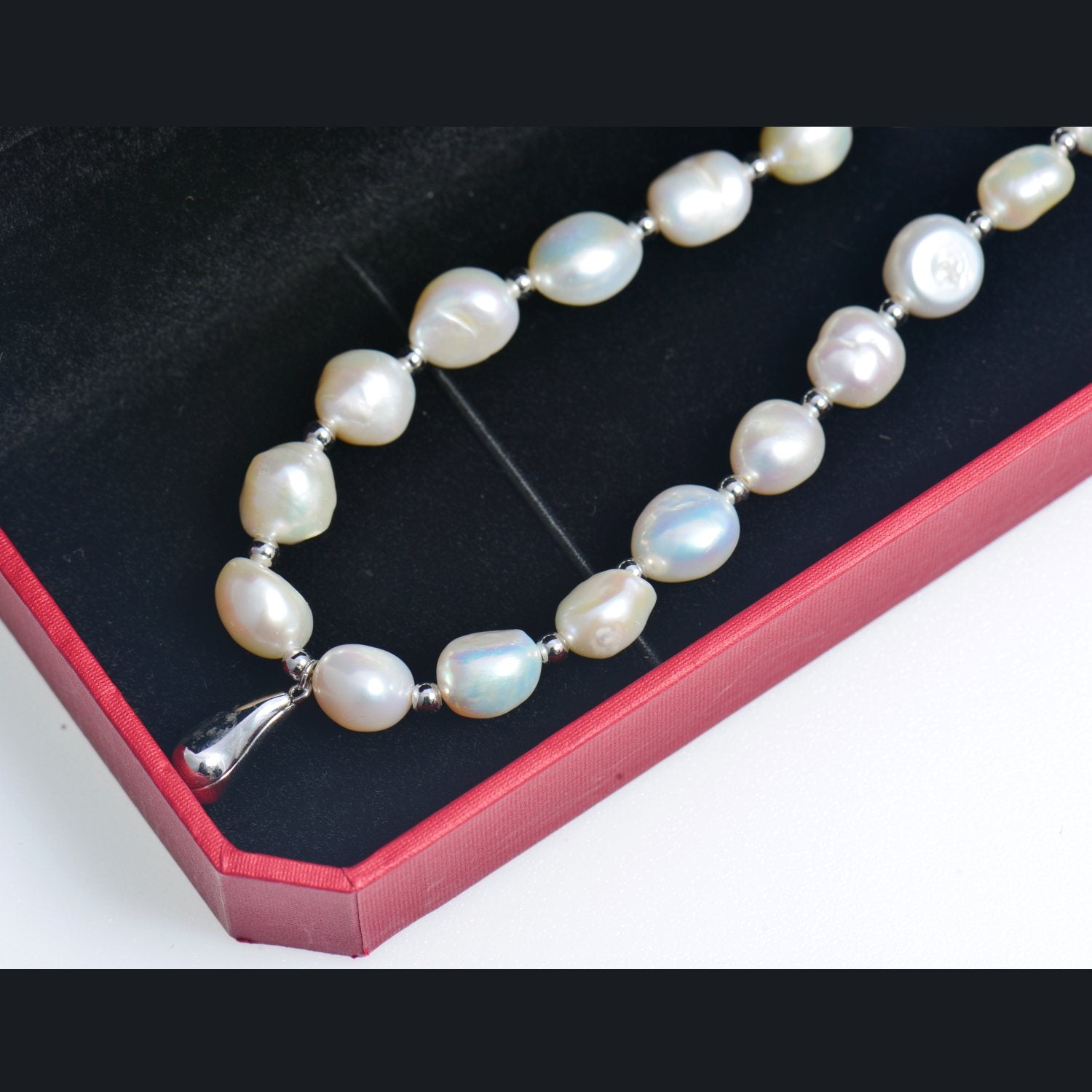 Nature pearl Necklace