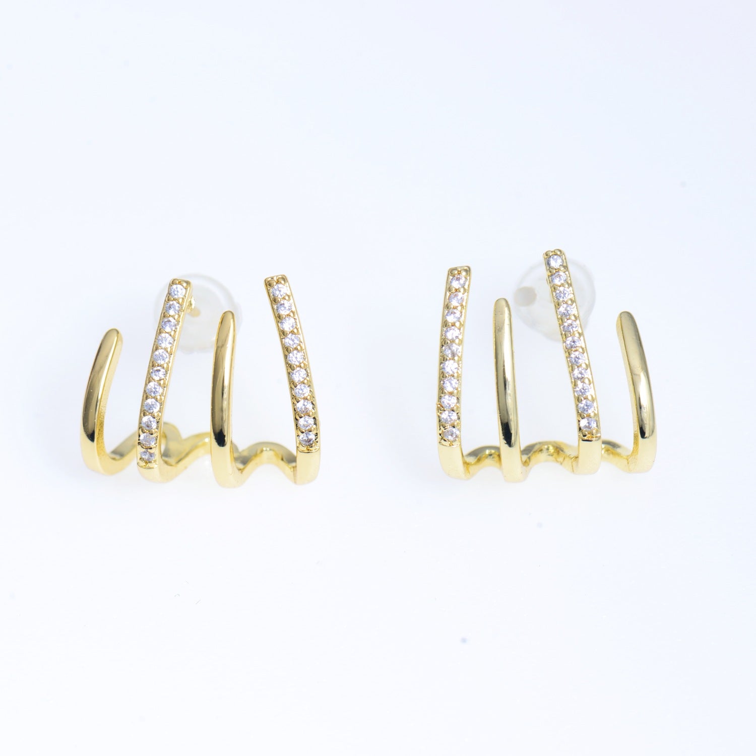 Delicate and Lovely Zirconia Stud