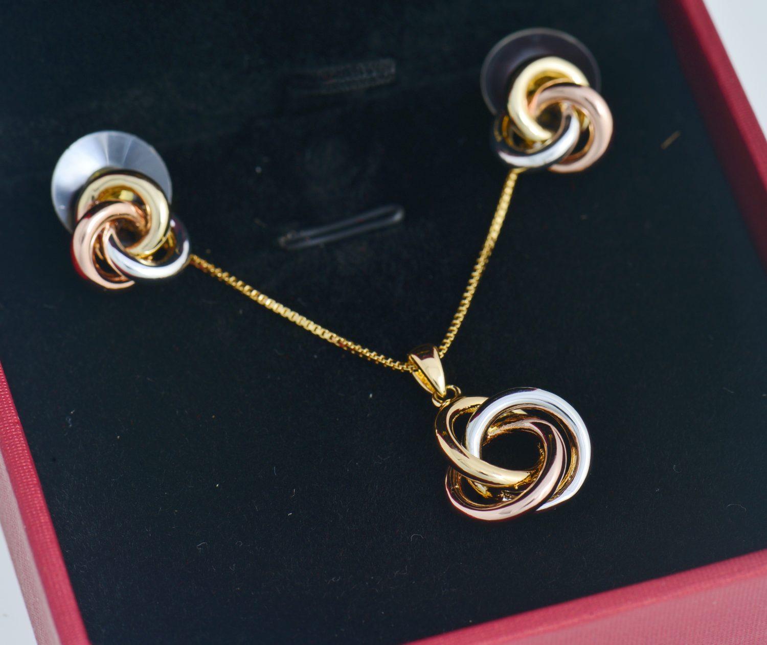Necklace and Earrings Matching Set