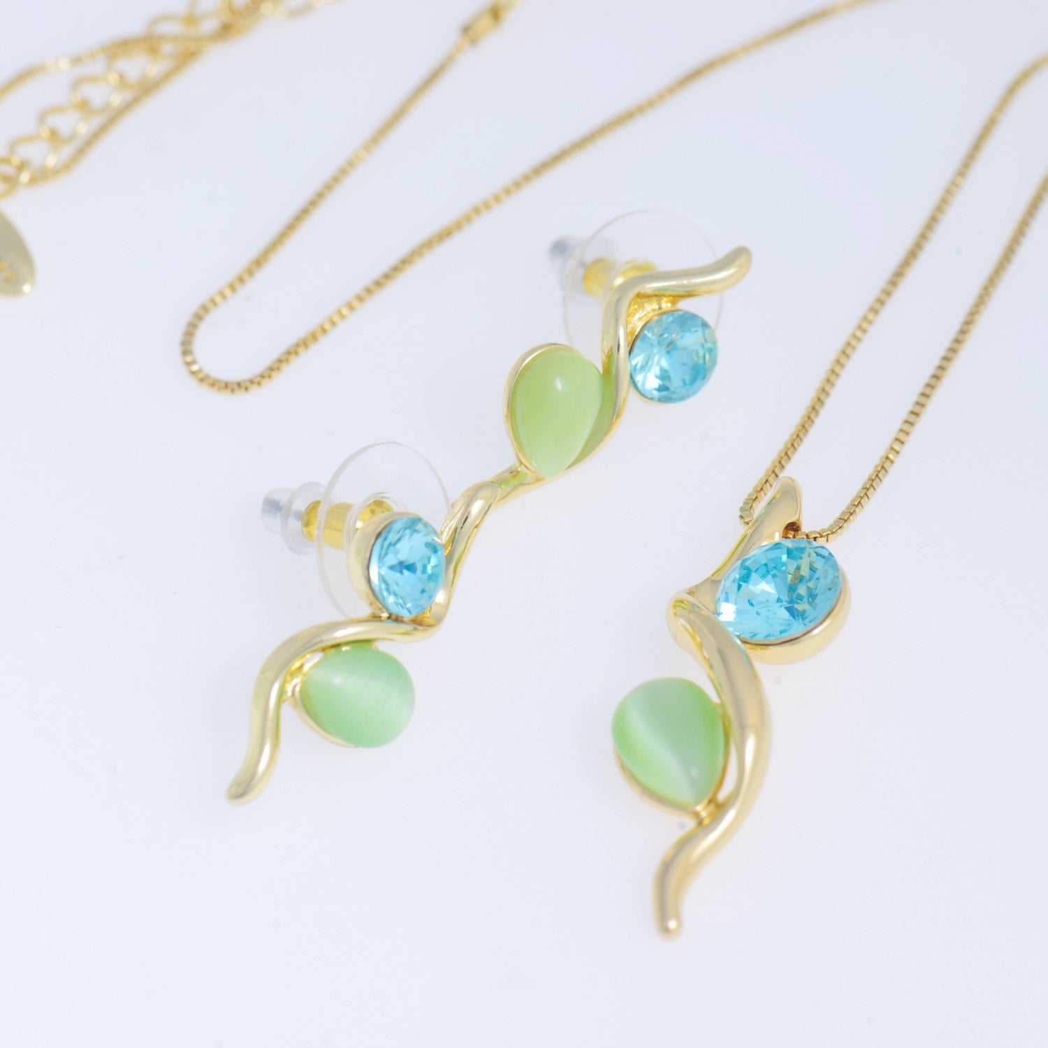 Necklace and Earrings Matching Set