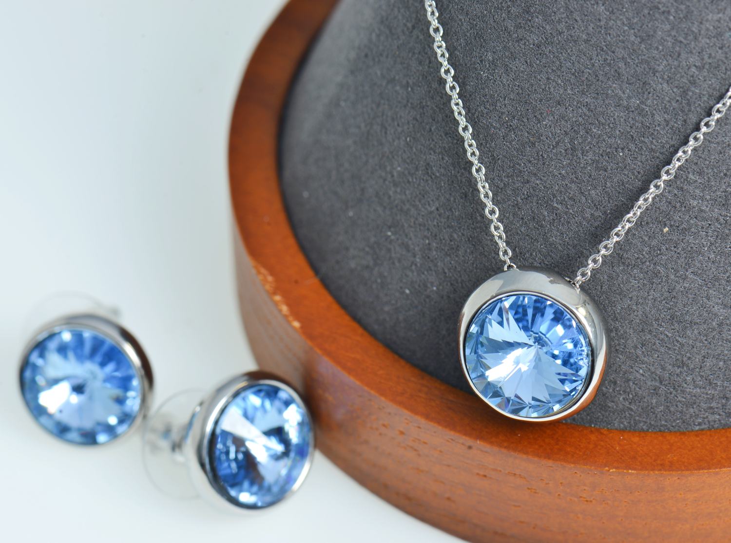 Necklace and Earrings Matching Set