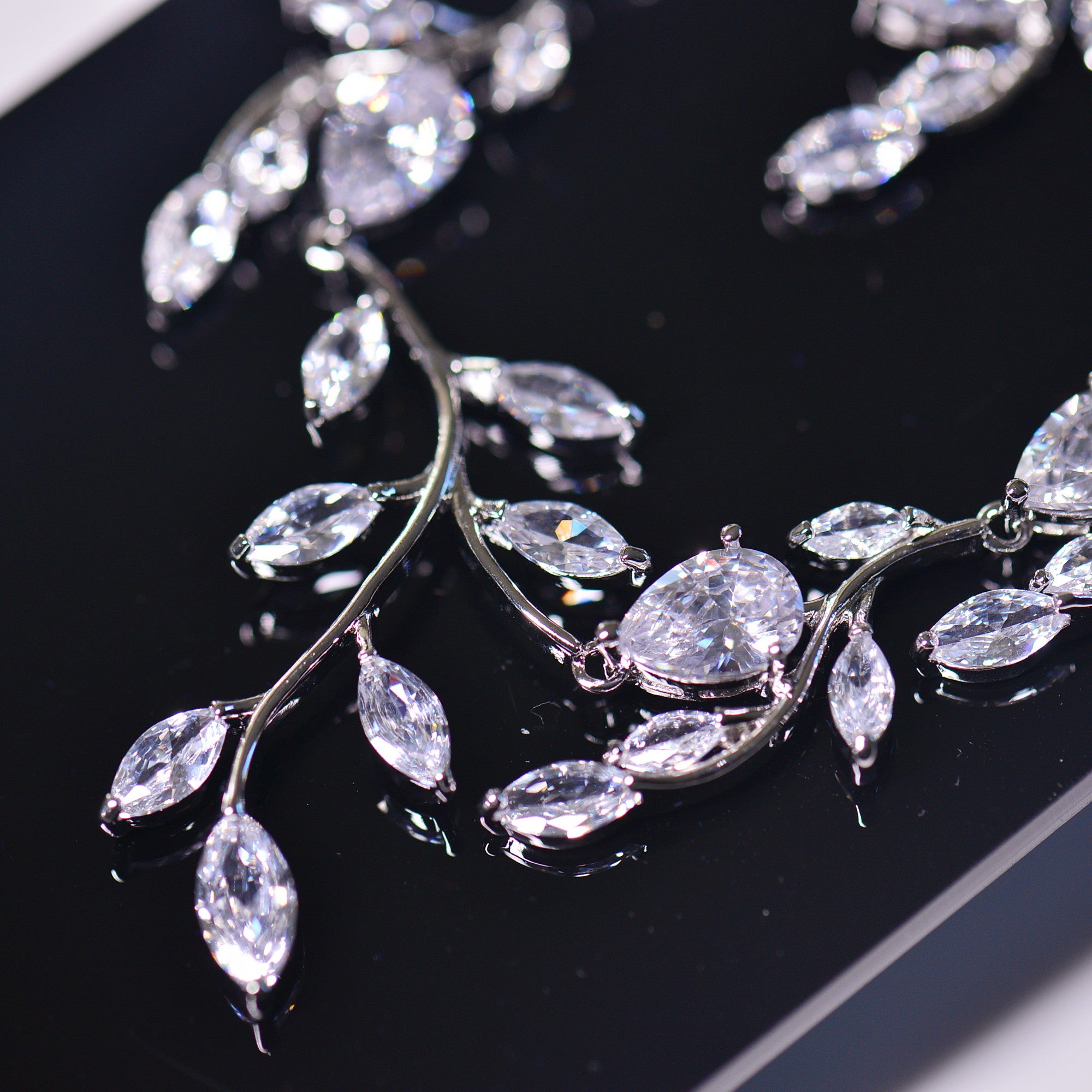 Glimmering Leaf Dance-Bridal Necklace and Earrings Set