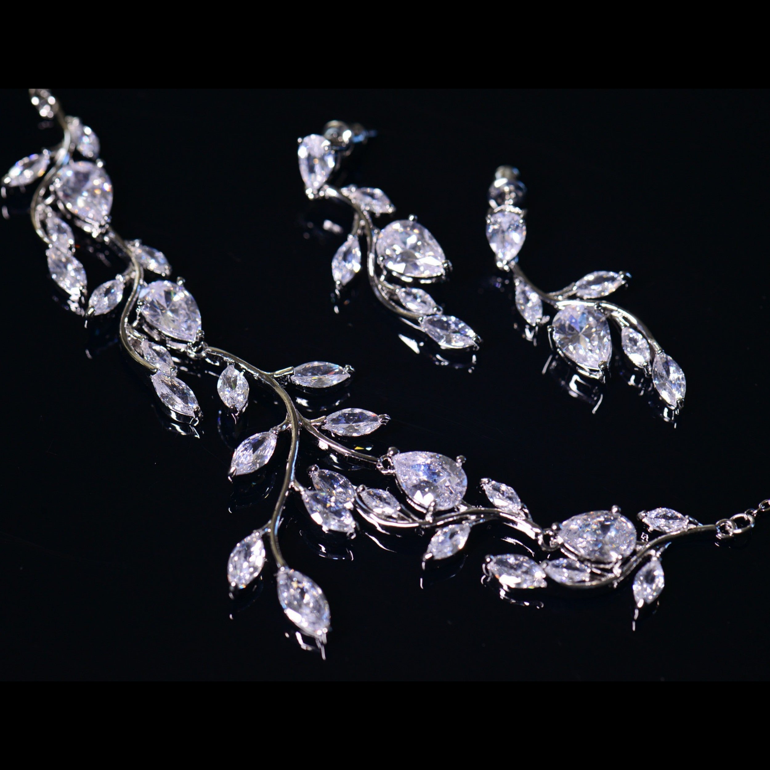 Glimmering Leaf Dance-Bridal Necklace and Earrings Set