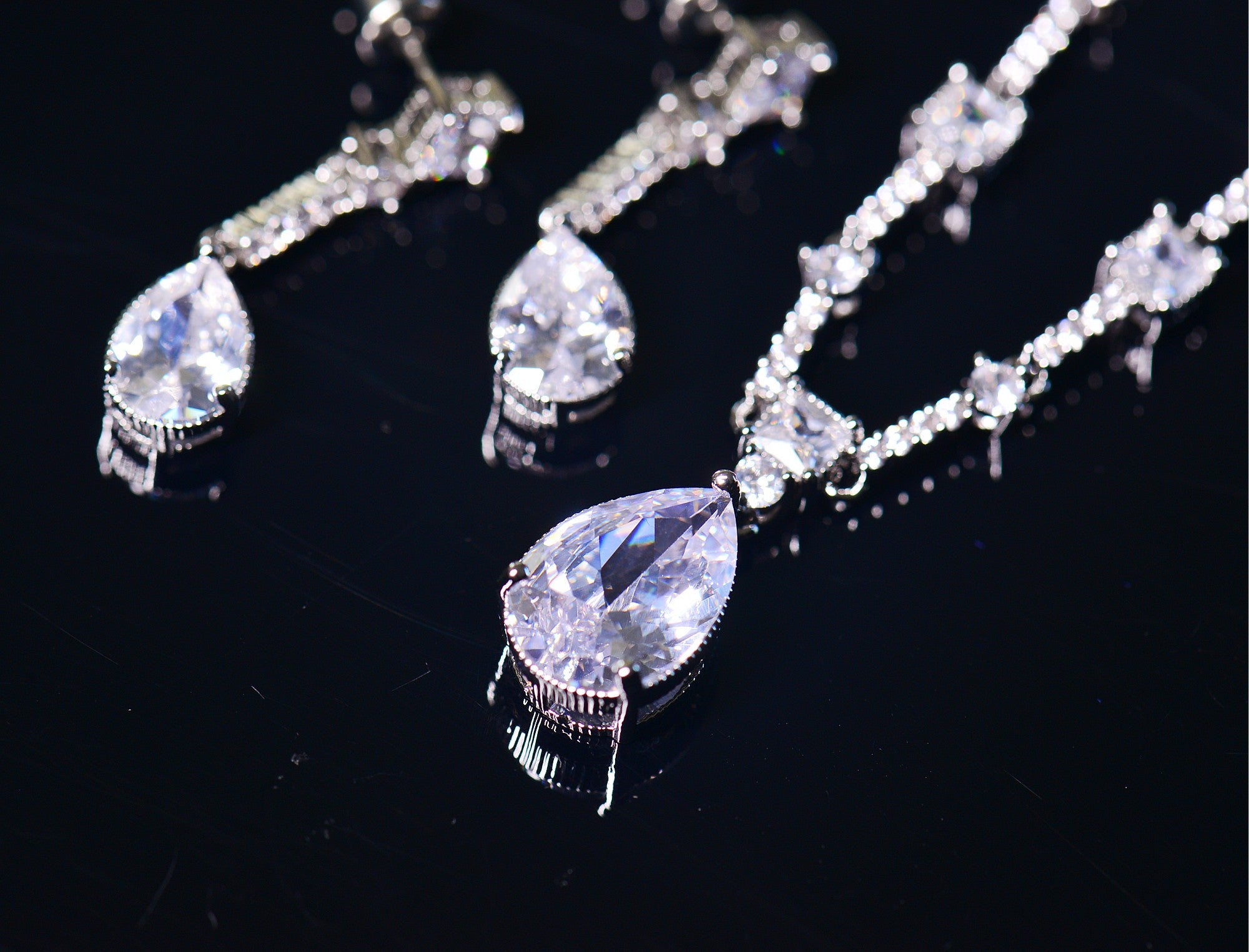 Timeless Elegance-bridal necklace earrings set