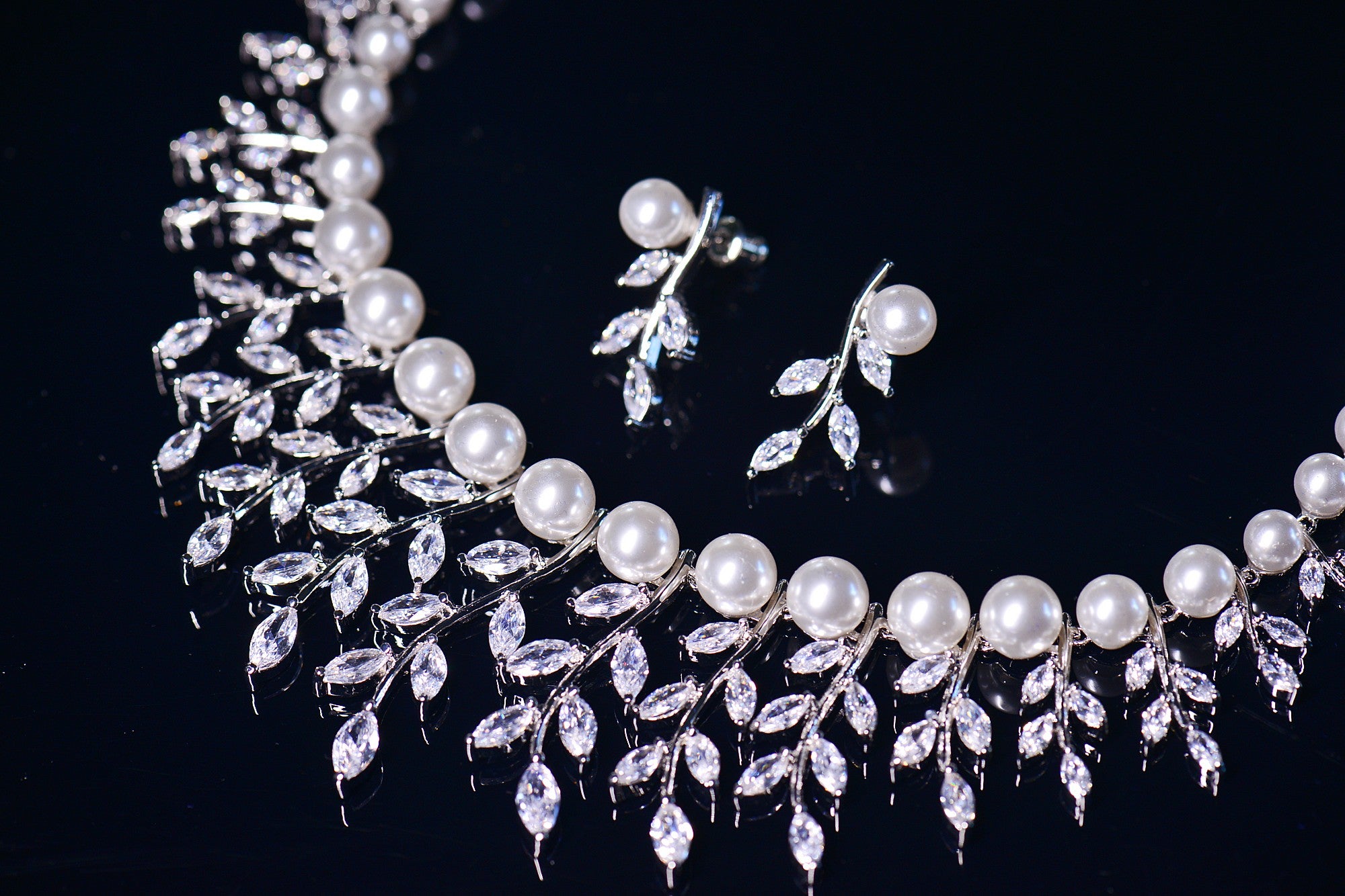 Enchanted Leaf Harmony Bridal Set