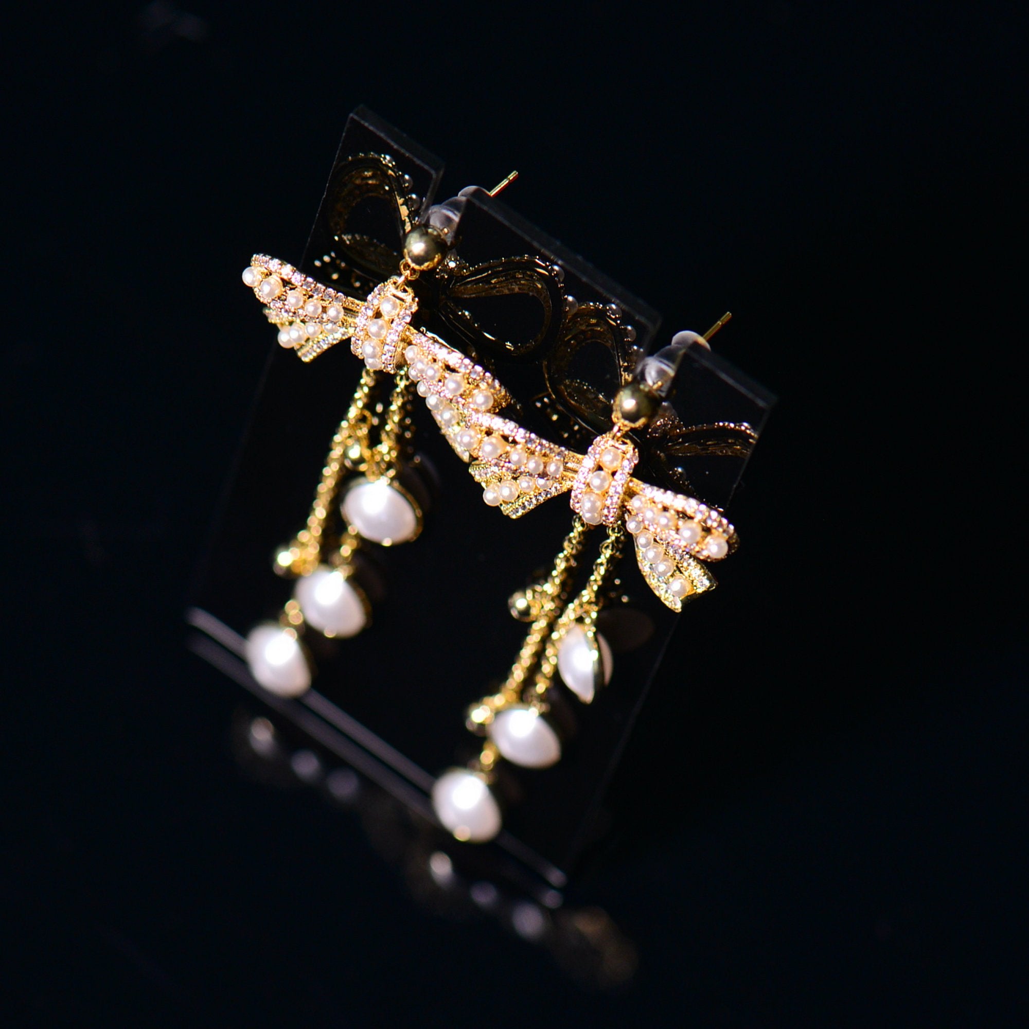 Glamorous Bow Tie Tassel Earrings