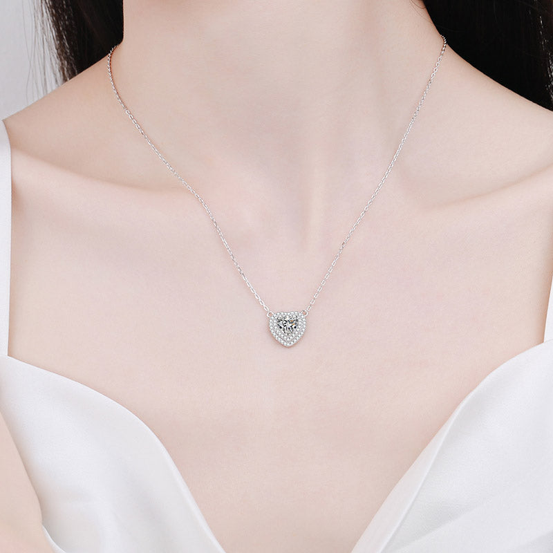 Moissanite diamond Heart pendant necklace 1.0CT