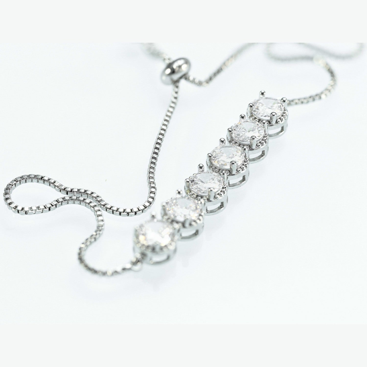 Classic Sparkling Circular Cubic Zirconia Bracelet
