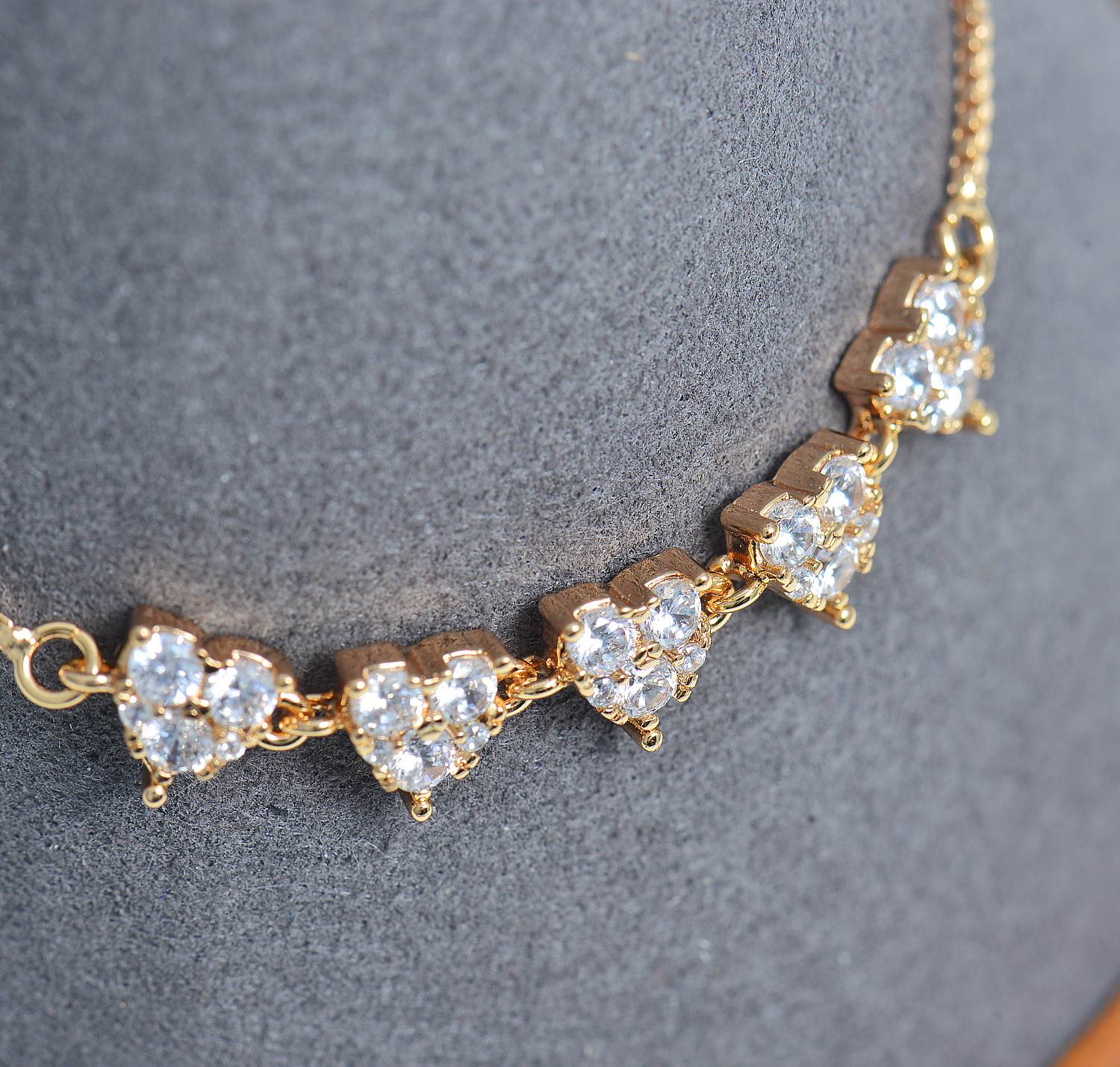 Heart Charm Bracelet Gold Plated