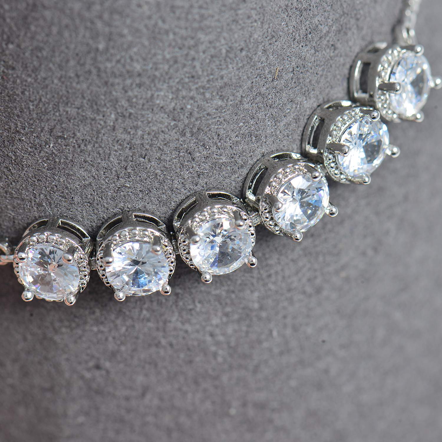Classic Sparkling Circular Cubic Zirconia Bracelet