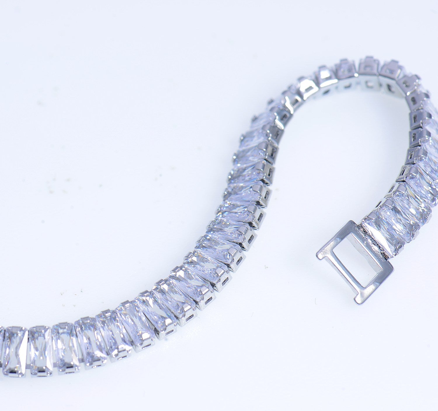 Tennis Bracelet Classic Zircon Inlaid bracelet