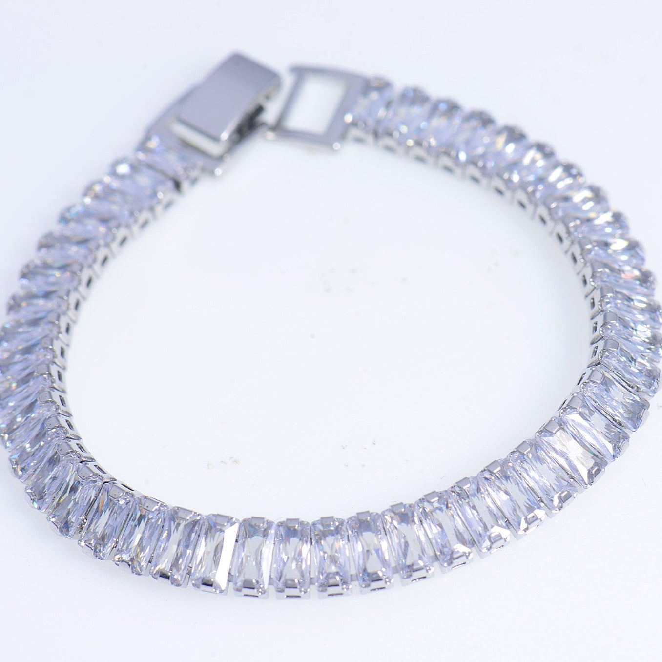 Tennis Bracelet Classic Zircon Inlaid bracelet