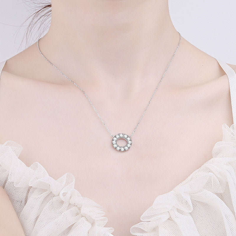 Moissanite diamonds Hollow pendant Necklace 1.2CT